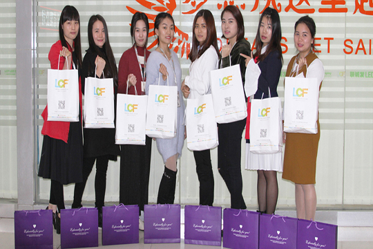 三月桃花，幸福女神节——kaiyun开云欢庆三八妇女节