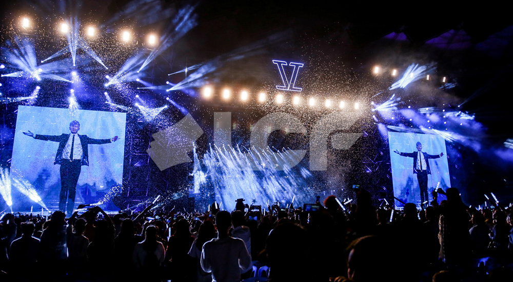 张杰演唱会4.jpg 张杰演唱会4.jpg