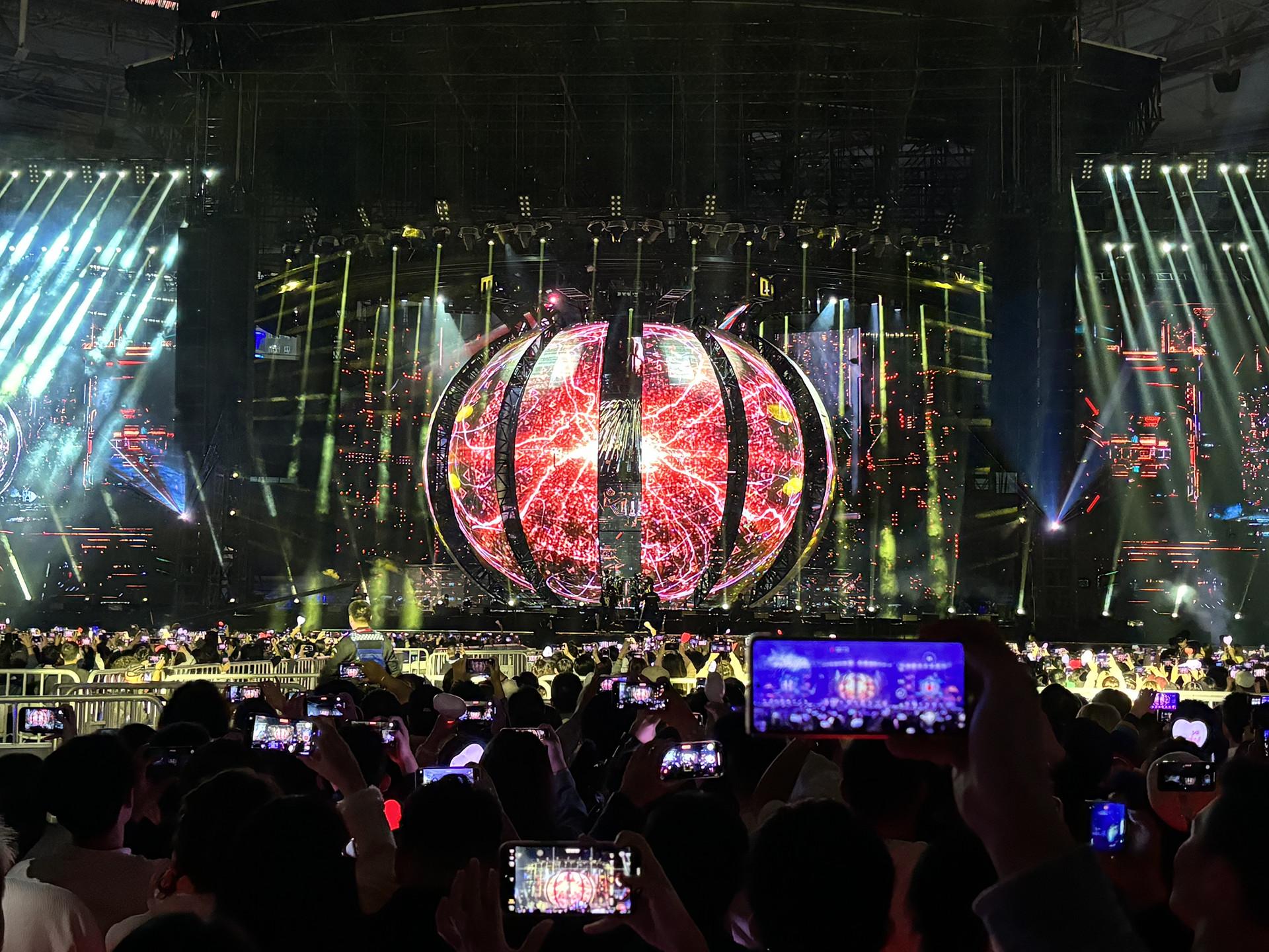 周杰伦演唱会球形屏